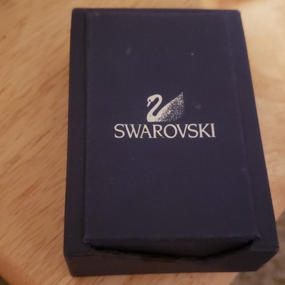 Necklace - Picture 4 of 4